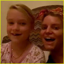 Jessica Simpson Sings with Daughter Maxwell