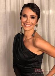 Güzel oyuncu songül öden, 3 yıldır birlikte olduğu arman bıçakçı ile evleniyor. Oyuncu Songul Oden Muradina Erdi Songul Oden Ile Arman Bicakci Evlendi Songul Oden In Esi Arman Bicakci Kimdir Galeri Magazin