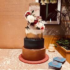 Wedding Cake By Creme De La Creme Cake Company In Fort Worth Texas Wedding Cakes Amazing Cakes Sugar Flowers