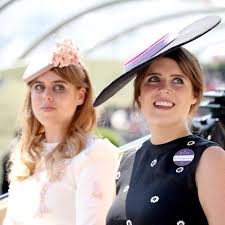 We did not find results for: Prinzessin Beatrice Darum Loste Ihr Hochzeitskleid Einen Internet Hype Aus Gala De