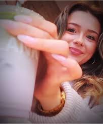 bit late to this one but who else loves her vlogs? 🙋‍♀️ @Florence  #glambyflo #florencerobertson #glambyfloedit #youtuberedit #edit #edits  #fyp #uk #ukyoutubers #arthurtv #georgeclarkeey #italianbach ...