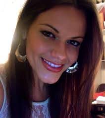 Angela Oakley's Instagram, Twitter & Facebook