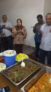 Dana tan sri jasman tu sbnrnye wujud. Mr Kah Hau Wat On Twitter Boleh Tonton Lihat Sendiri Majlis Makan Smmg Buat Aku Kesian Kpd Mereka Yg Penat Cari Duit Tapi Bagi Pada Penipu Besar Ni Semua Hasil Tak