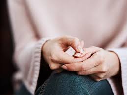 These are the red flags for this subtle form of emotional abuse. Gaslighting Signs How It Affects Victims And How To Stop Gaslighters