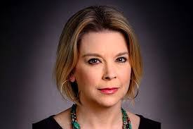 Kerri Jackson's Instagram, Twitter & Facebook