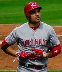 He made his mlb debut with the reds in 2007. Joey Votto Wikipedia