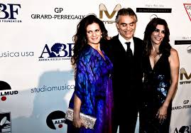 Andrea bocelli — love me tender 03:51. Veronica Berti Bocelli Facebook