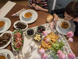 Wann ist ramadan der ultimative countdown bis zum fastenmonat. Fastenmonat Ramadan Endet Fur Millionen Muslime Uberregionales Ludwigsburger Kreiszeitung