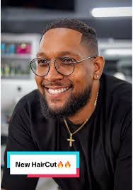 Tony Claxton's Instagram, Twitter & Facebook