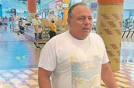 Pouco depois do flagra, pazuello teria comprado uma máscara. Ex Ministro Da Saude Vai A Shopping Sem Mascara