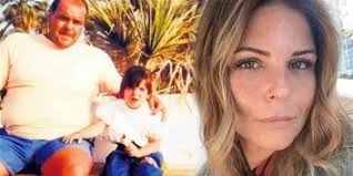 Ünlü oyuncu pelin öztekin, 2014 yılında 153 kiloyken önemli bir karar verdi ve mide küçültme ameliyatı oldu. Pelin Oztekin Kendisine Gelen Cirkin Mesaji Ifsa Etti Sosyal Medya Ayaga Kalkti Blog Gazetesi Son Dakika Haberleri Guncel Haberler