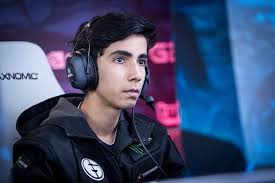 He was doing well back then, but ping and not being able to grow together hurt. Dota 2 S Sumail Joins Team Og