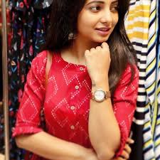 Sayali sanjeev was born at dhule, maharashtra, india. Sayali Sanjeev Wiki Biography Age Height Family Salary Images