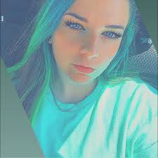 This is the biggest announcement I couldn't dreamed to make —- I've never  in my life dropped an album like the one I'm about to drop— it's so  different but felt so