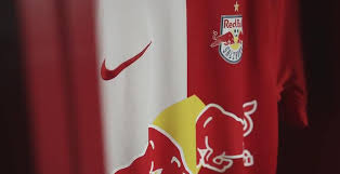 Auf buegelperlenvorlagen.com kannst du eine große auswahl an bügelperlen vorlagen in pdf format kostenlos der fc red bull salzburg ist national immer noch sehr erfolgreich, im europapokal wurden die großen ziele nicht erreicht. Nightmare Collar Red Bull Salzburg 20 21 Home Kit Released Footy Headlines
