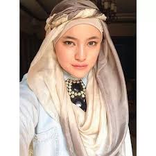 Jun 11, 2021 · marshanda justru berpendapat bahwa semakin perempuan menerima diri sendiri, mereka akan beranggapan cantik adalah cara seseorang mengasihi diri sendiri. Marshanda Management Marshedempire Twitter