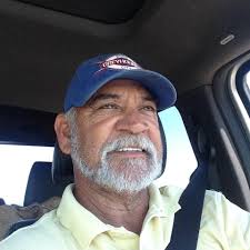 On this 𝗪𝗼𝗿𝗹𝗱 𝗩𝗲𝘁𝗲𝗿𝗶𝗻𝗮𝗿𝘆 𝗗𝗮𝘆, we tip our hats to the  incredible team who keep our animals healthy and thriving!🩺 A huge thank  you to our on-staff veterinarians, Dr. Nathan Canaday and