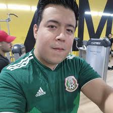 Por qué tanto pedo conque hoy es noche mexicana? Y las demás noches qué  son, japonesas o qué vrg?