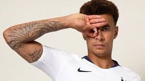 He was born to a nigerian father and english mother. Sportmob Facts About Dele Alli