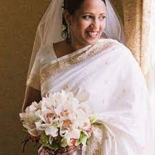 Love This White Saree With Veil For Christian Indian Wedding Christian Wedding Christian Bridal Saree Wedding Bride