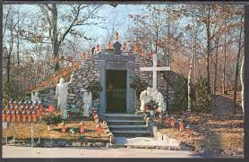The la salette experience includes the national shrine of our lady of la salette and the la salette retreat & conference center. Tomb Of The Saviour Shrine Of Our Lady Of La Salette Attleboro Ma United States Massachusetts Other Postcard Hippostcard