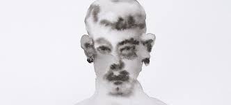 Illustration: Julia Pelzer in Maison Margiela