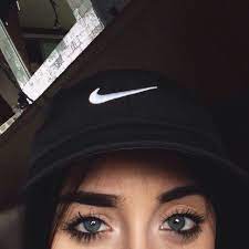 Pale Shades Pretty Eyes Makeup Looks Bad Hair