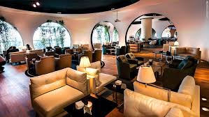 Best Business Class Airline Lounges Around The World Business Class Lounge Lounge Comfortable Furniture