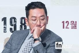 Jun 23, 2021 · 프로포폴 불법 투약 혐의를 받는 배우 하정우가 정식 재판을 받게 됐다. í¬í†  í•˜ì •ìš° ì‹œì›í•œ ì˜¬ë°±ë¨¸ë¦¬