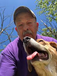 6/4/2020: RIP Julie ..... bye.... Julie is 10 years old and medium size.  She was found