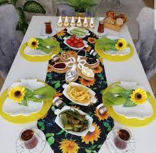 Pin By Aytekin On فطور ريوك Table Decorations Teriyaki Stir Fry Table Settings