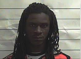 NOPD arrests man for carrying gun in Bourbon Street bar