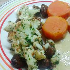 Jetzt ausprobieren mit ♥ chefkoch.de ♥. Gebratener Blumenkohl Mit Maronen Und Art Sauce Hollandaise Rezept Eingereicht Von Schneckenkind08 Eine Vielzahl Von Leckeren Rezepten Einfache Gerichte