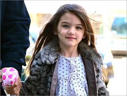 صور ابنة توم كروز Suri Cruise Stylish Kids Fashion Line