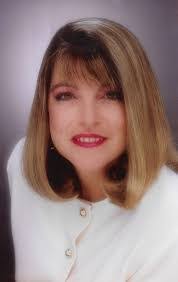 Cindy Hayden's Instagram, Twitter & Facebook