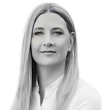 I See: Chronicles of a Seer: Bermudez, Kelly: 9798991873710: Amazon.com:  Books