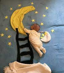 When your baby is done being the star of their own photo shoot, use these pictures to decorate your. Amazing Baby Photoshoot Ideas At Home Fotografii Malenkogo Malchika Etapy Vzrosleniya Rebenka Dvuhmesyachnyj Rebenok