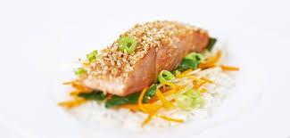 Wildlachsfilet Mit Sesam Auf Wokgemuse Rezepte Startseite Rezepte Wok Gemuse Rezept Lebensmittel Essen
