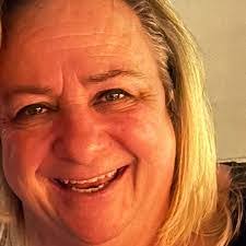 Sharon Swain's Instagram, Twitter & Facebook