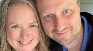 Melissa Engle's Instagram, Twitter & Facebook