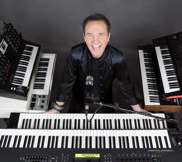 Musica - Roby Facchinetti, nuovo cd e un libro per raccontre il potere  della musica - Radio Norba