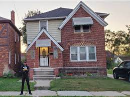 Wohnobjekte kaufen in detroit, michigan, usa | century 21 global. Ein Mann Hat Ein Haus Fur 1 885 Euro Gekauft Und Dann Renoviert Business Insider