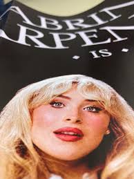 我本來還想說我拿熨斗幫你燙平（？）