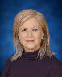 Library Aid, Mary Doan