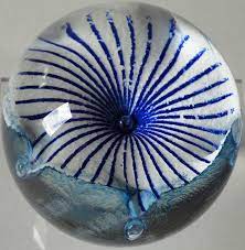 Caithness Petunias Mini Paperweight 1998 Colin Terris On Ebid United Kingdom Glass Paperweights Paperweights Paper Weights