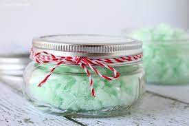 Diy Mint Sugar Scrub Holiday Gift Ideas Recipe Mason Jar Gifts Diy Diy Holiday Gifts Easy Christmas Diy