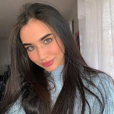 𝐌𝐚𝐫𝐢𝐚 𝐂𝐢𝐬𝐧𝐞𝐫𝐨𝐬☁️ en Instagram: “angel energy 👼🏻”