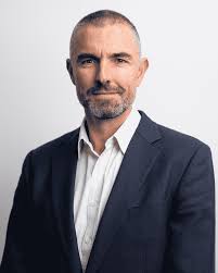 Alan Beacham's Instagram, Twitter & Facebook