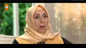 Gozum Sende Programinin Zorlu Kaynanasi Emine Hanim Gelin Adayinin Pilates Goruntuleri Karsisinda Sok Oldu Pilates Eminem Gelin