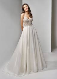 Traumhaftes brautkleid hochzeitskleid corsage schleppe gr. Cremefarbenes Brautkleid Mit Bestickter Korsage Spaghettitragern Und Prinzessschnitt Von Beautiful Bridal Modell Bt19 1 Heiraten Mit Braut De